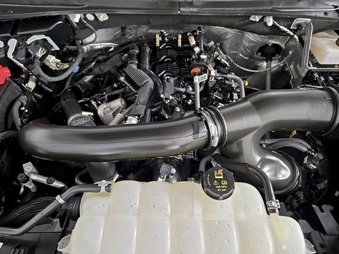 Certified 2024 Lincoln Navigator L Reserve image 31