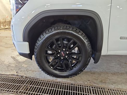 Certified 2023 GMC Sierra 1500 Elevation w/ X31 Off-Road Package AWD/4WD image 11