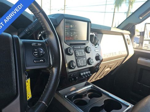 Used 2015 Ford F250 Lariat w/ Chrome Package image 5