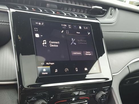 New 2025 Jeep Grand Cherokee L Laredo w/ Luxury Tech Group I image 9