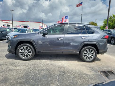Used 2025 Toyota RAV4 XLE Premium AWD/4WD image 7