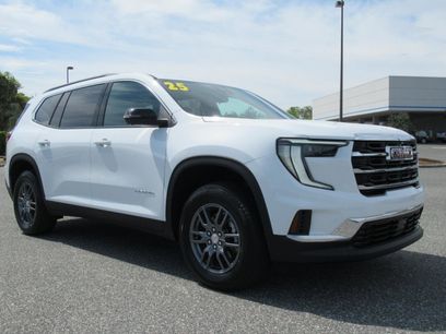 Used 2025 GMC Acadia Elevation