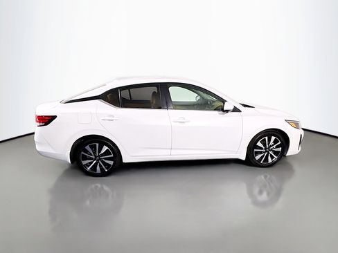 Used 2024 Nissan Sentra SV w/ SV Premium Package image 11