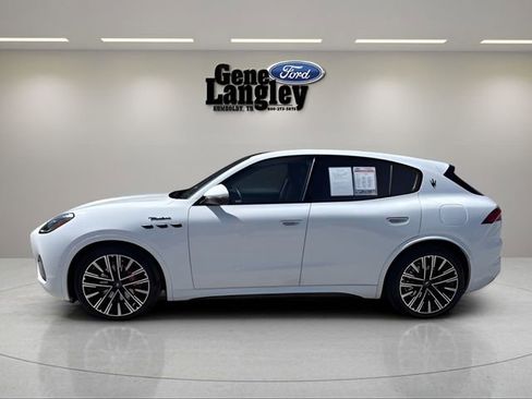Used 2023 Maserati Grecale Modena AWD/4WD image 1