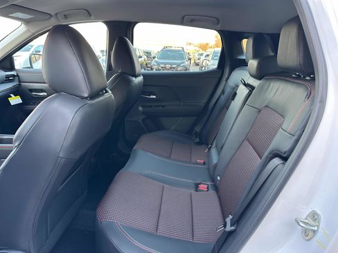 New 2025 Nissan Kicks SR image 11