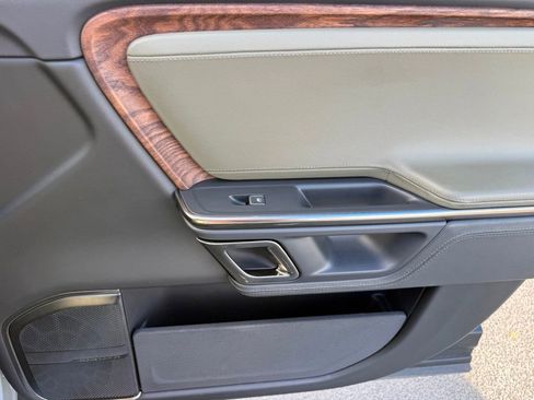 Used 2022 Rivian R1T Adventure image 38