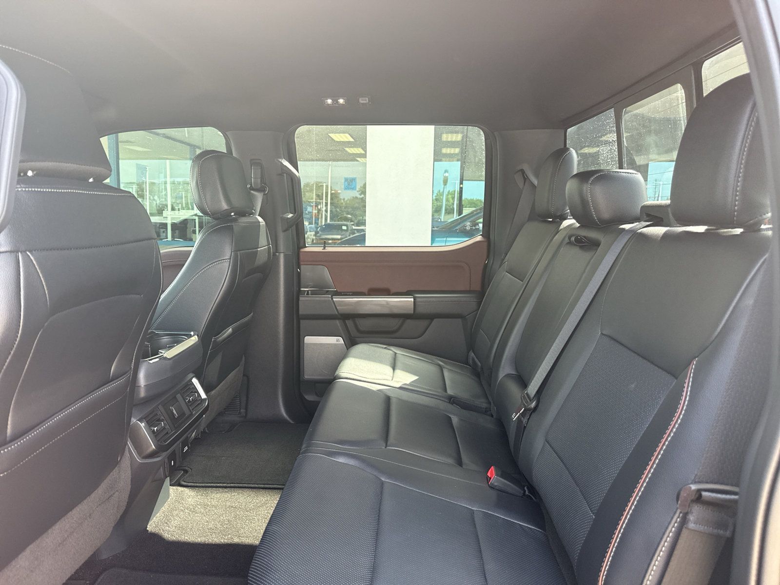 Used 2023 Ford F150 Lariat AWD/4WD image 12