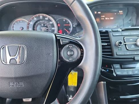 Used 2017 Honda Accord Sport Special Edition image 22