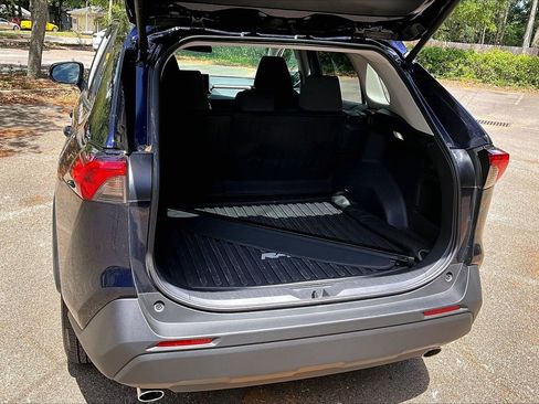 Used 2025 Toyota RAV4 XLE w/ Convenience Package AWD/4WD image 37