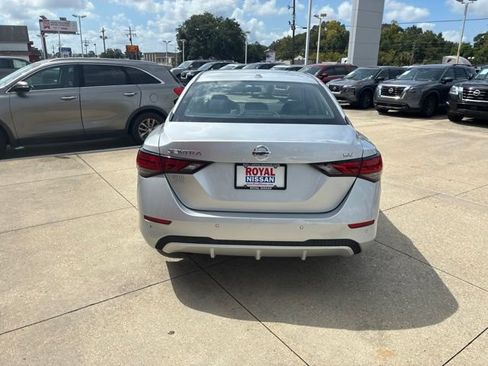 Used 2023 Nissan Sentra SV w/ All-Weather Package FWD image 6