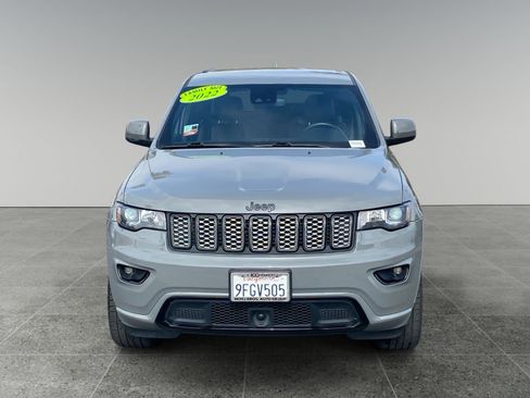 Used 2022 Jeep Grand Cherokee Laredo X RWD image 8