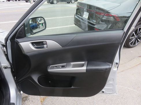 Used 2009 Subaru Impreza 2.5i AWD/4WD image 24