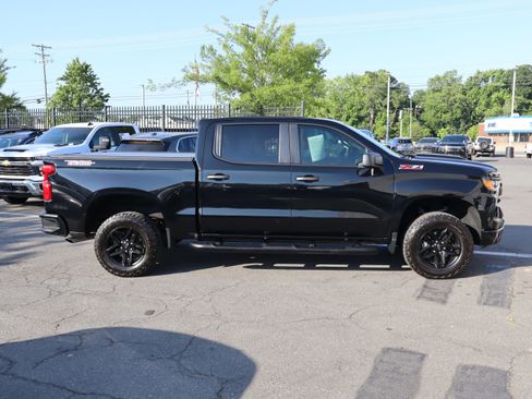 Used 2024 Chevrolet Silverado 1500 Custom Trail Boss AWD/4WD image 11