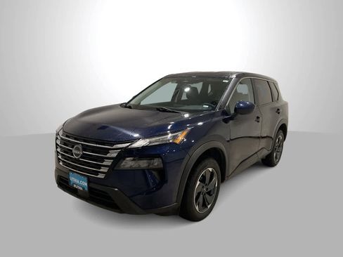 Used 2024 Nissan Rogue SV image 1