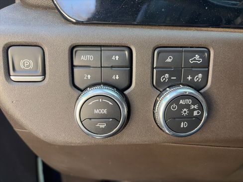 Used 2023 GMC Sierra 1500 SLT w/ SLT Premium Package image 8