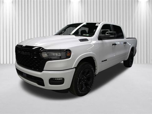 New 2026 RAM 1500 4x4 Crew Cab image 8
