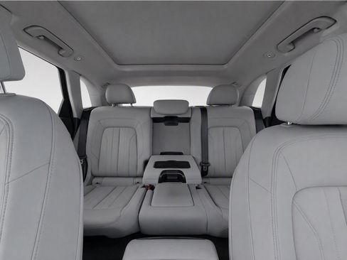 Certified 2023 Audi Q5 2.0T Premium Plus w/ Premium Plus Package AWD/4WD image 21