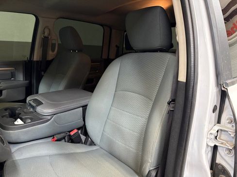 Used 2020 RAM 1500 Classic SLT image 16