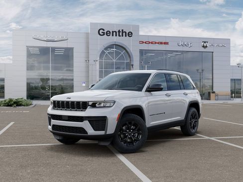 New 2026 Jeep Grand Cherokee Altitude AWD/4WD image 1