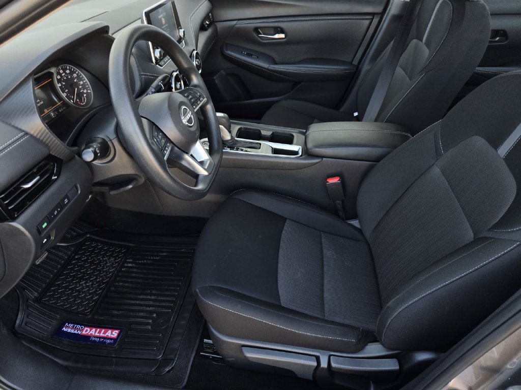 Certified 2025 Nissan Sentra SV FWD image 17
