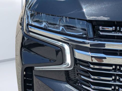 Used 2023 Chevrolet Tahoe Premier AWD/4WD image 9