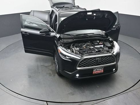 Certified 2022 Toyota Corolla Cross XLE w/ Black Badges Package (TMS) AWD/4WD image 54