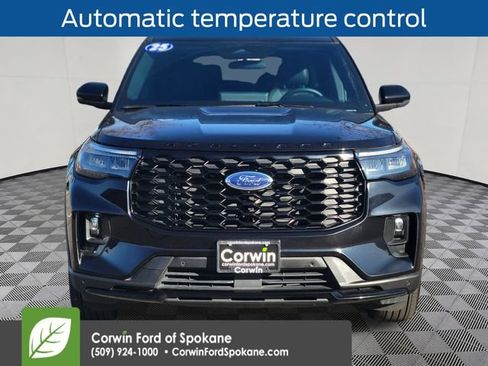 Used 2025 Ford Explorer ST-Line image 8