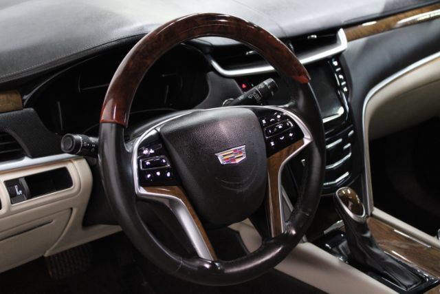 Used 2018 Cadillac XTS Luxury FWD image 13
