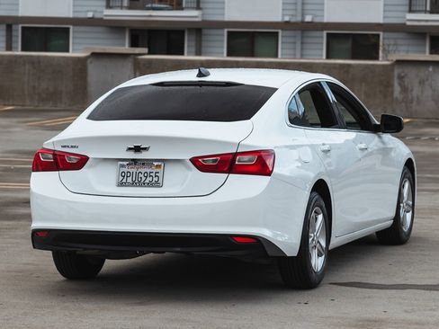 Used 2022 Chevrolet Malibu LS image 6