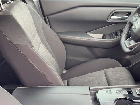 New 2026 Nissan Rogue SV image 12