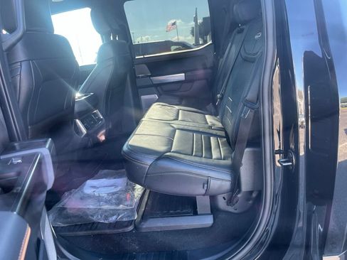 Used 2023 Ford F250 Platinum AWD/4WD image 5