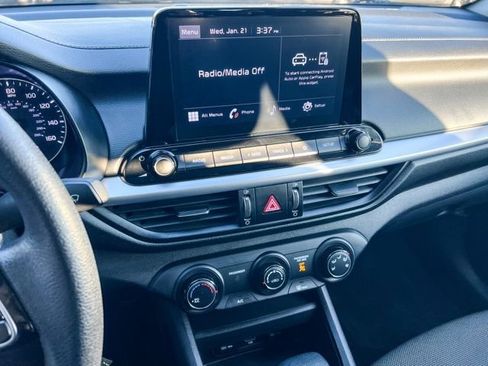 Certified 2022 Kia Forte LXS image 49