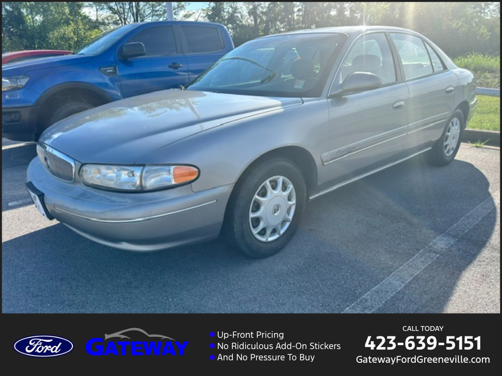 Used 1998 Buick Century Custom FWD image 1
