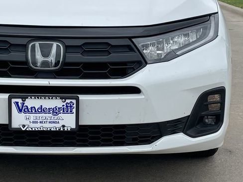 Certified 2025 Honda Odyssey Sport-L image 8
