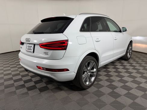 Used 2015 Audi Q3 2.0T Prestige w/ Prestige Package image 9