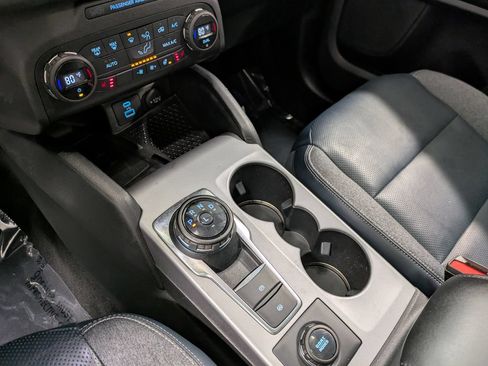 Used 2021 Ford Bronco Sport Outer Banks w/ Outer Banks Package AWD/4WD image 16
