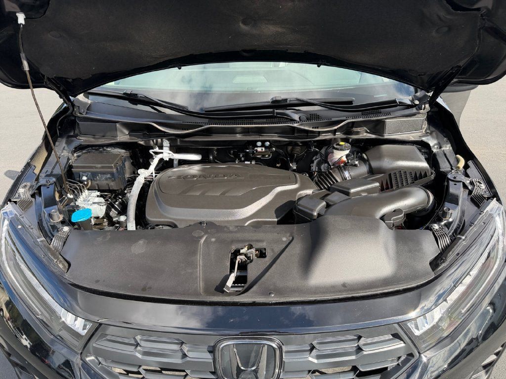 Used 2025 Honda Odyssey EX-L image 29