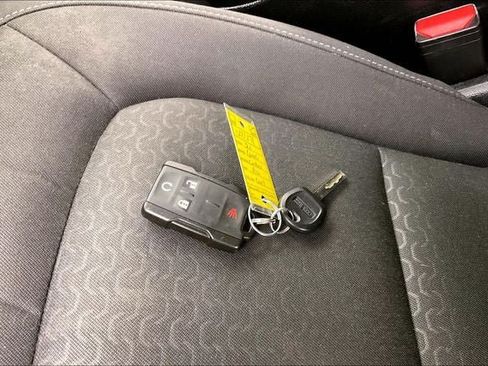 Used 2021 GMC Canyon Elevation w/ Driver Alert Package AWD/4WD image 13