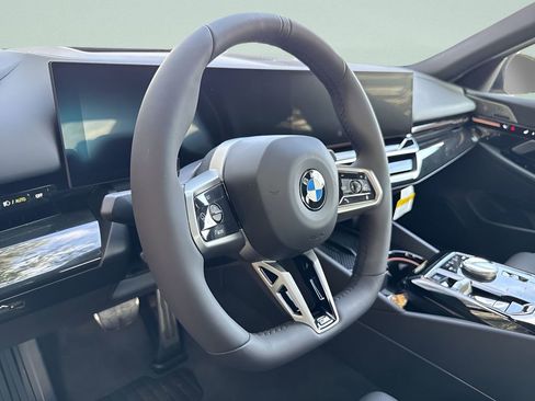 New 2026 BMW 530i xDrive w/ M Sport Package image 18