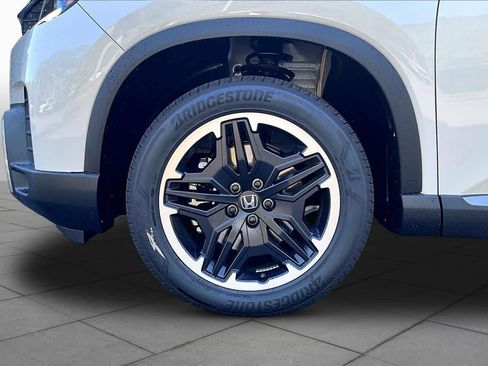 New 2026 Honda Pilot image 9