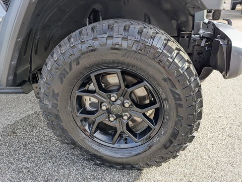 Used 2025 Jeep Wrangler Unlimited Sport AWD/4WD image 15