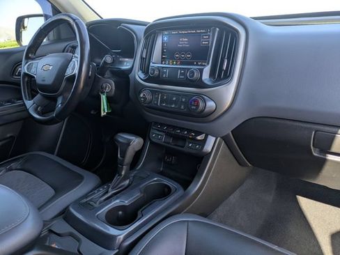 Used 2019 Chevrolet Colorado Z71 RWD image 12
