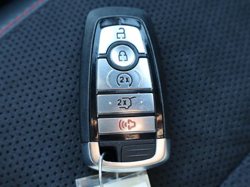 Used 2025 Ford Explorer ST AWD/4WD image 37