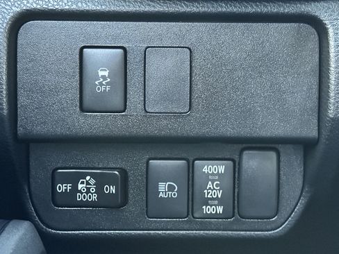 Used 2022 Toyota Tacoma TRD Off-Road w/ TRD Premium Off Road Package image 48