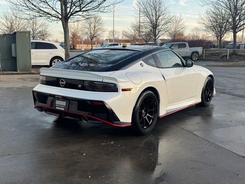 Used 2025 Nissan Z NISMO w/ Floor Mat Package image 8