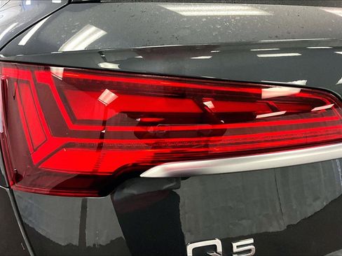 Used 2023 Audi Q5 Premium Plus w/ Premium Plus Package image 28
