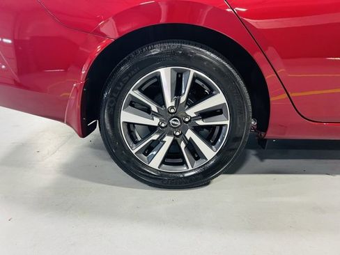 New 2025 Nissan Versa SV w/ Trunk Package image 10