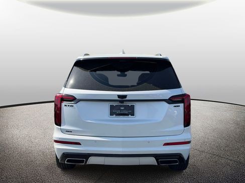 Certified 2022 Cadillac XT6 Premium Luxury w/ Technology Package AWD/4WD image 4