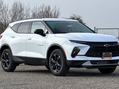 New 2026 Chevrolet Blazer LT w/ Midnight/Sport Edition image 2