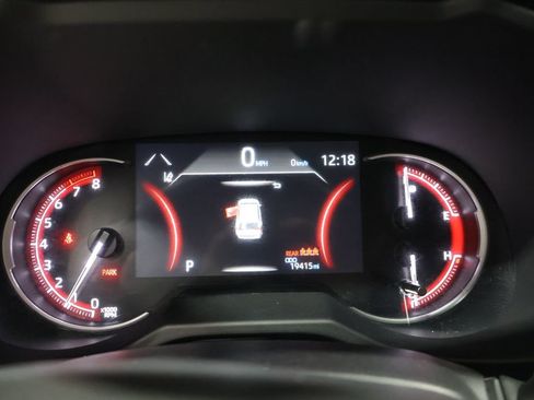 Used 2025 Toyota RAV4 LE image 40